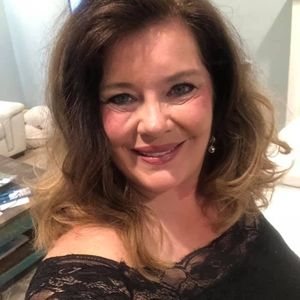 Meet your Posher, Carrie